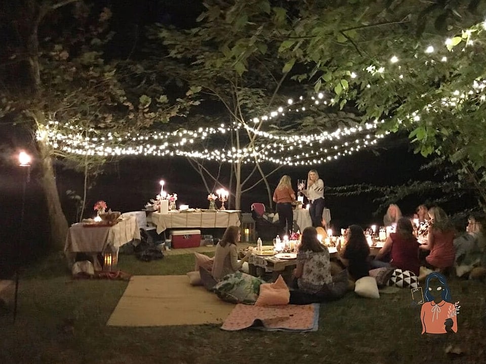 25 Amazing Backyard Dinner Party Ideas That Are Absolutely Perfect 20 Backyard Tapas Night