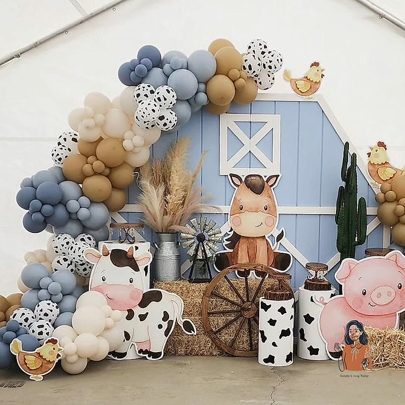 27 Stunning Farm Themed Birthday Party Everyone Will Be Talking About 9 8. Barnyard Animal Cupcakes