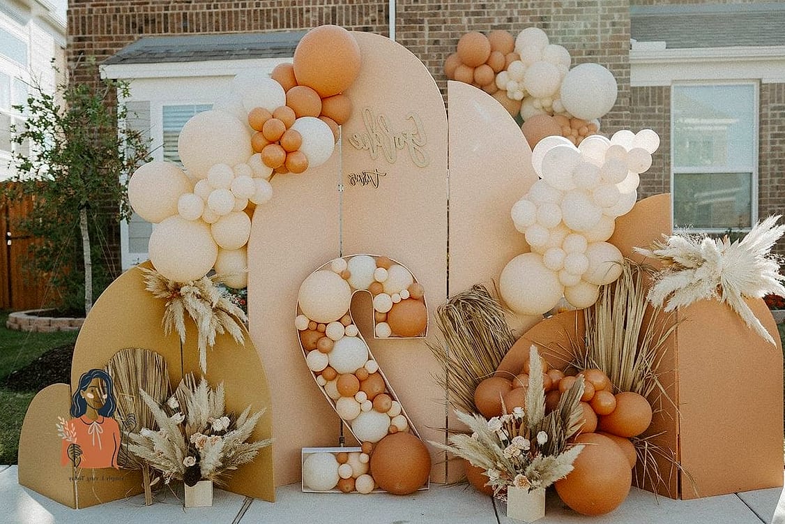 25 Clever Diy Balloon Decorations You Can Make This Weekend 2 Classic Balloon Arch Backdrop