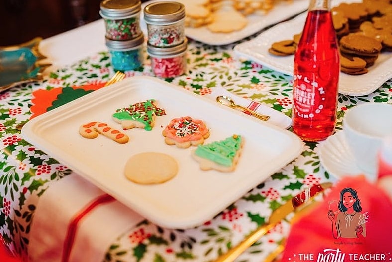 25 Stunning Indoor Party Ideas Worth Stealing Right Now 15 Cookie Decorating Station