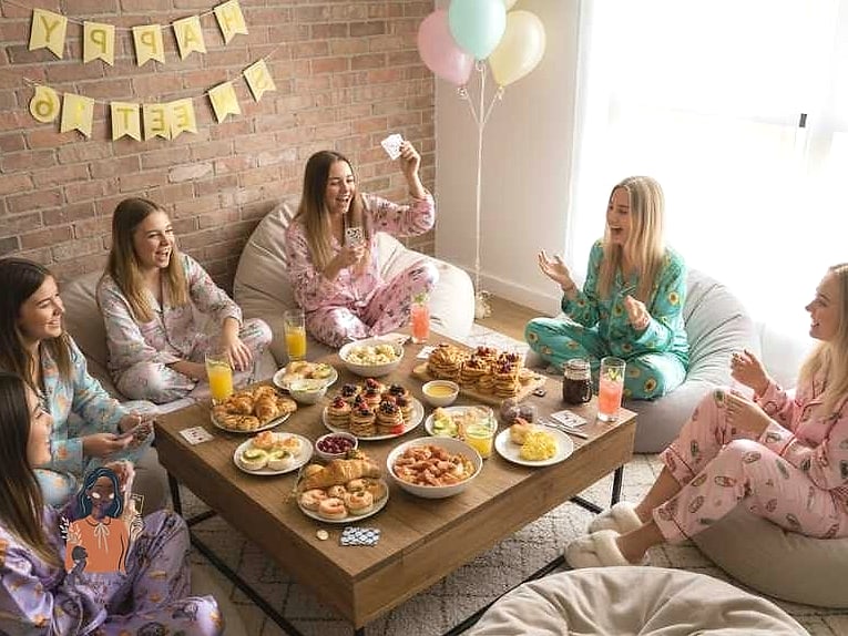 22 Unique Winter Party Ideas That Are Totally Pinterest-Worthy 7 Cozy Pajama Brunch Party