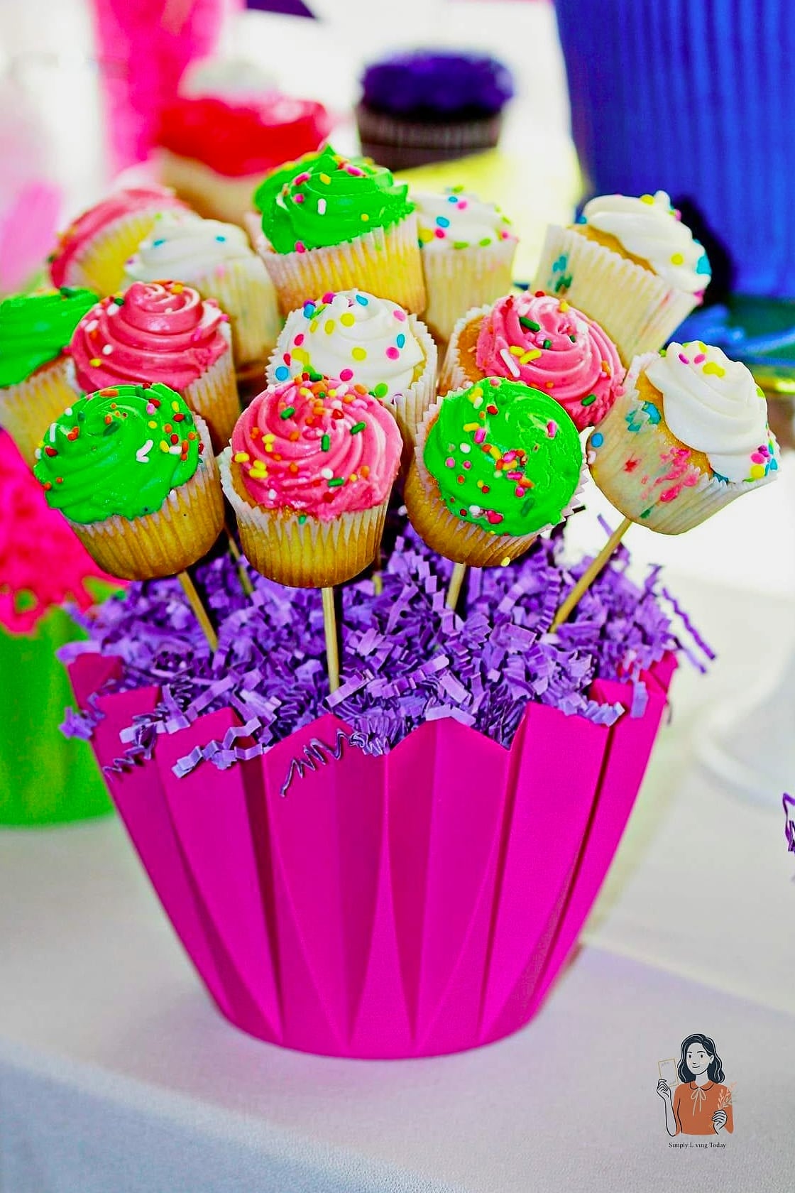 21 Adorable Birthday Party Games That Are Absolutely Perfect 9 Cupcake Decorating Station