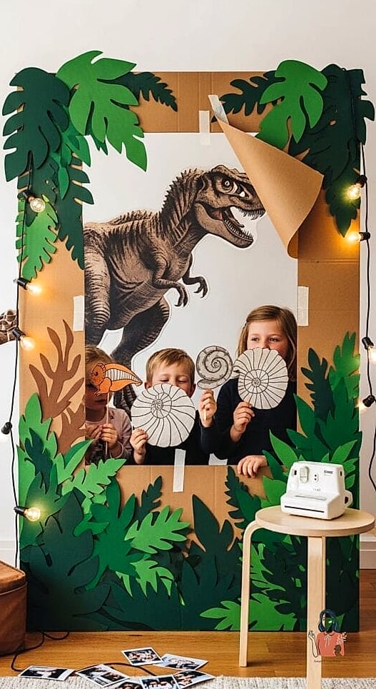 25 Creative Dinosaur Birthday Party Worth Stealing Right Now 8 Dinosaur Photo Booth Area