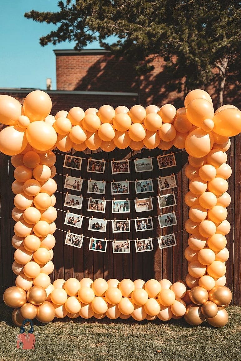 25 Clever Diy Balloon Decorations You Can Make This Weekend 5 DIY Balloon Photo Booth Wall