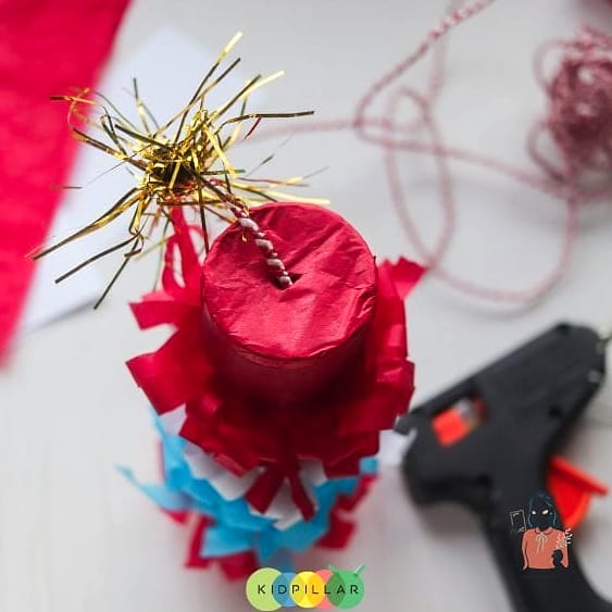 27 Stunning 4Th Of July Party Ideas to Make It Truly Memorable 4 DIY Firework Photo Booth