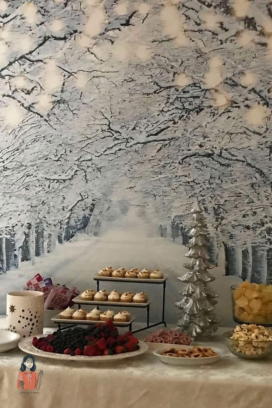 22 Unique Winter Party Ideas That Are Totally Pinterest-Worthy 8 DIY Snow Globe Craft Party
