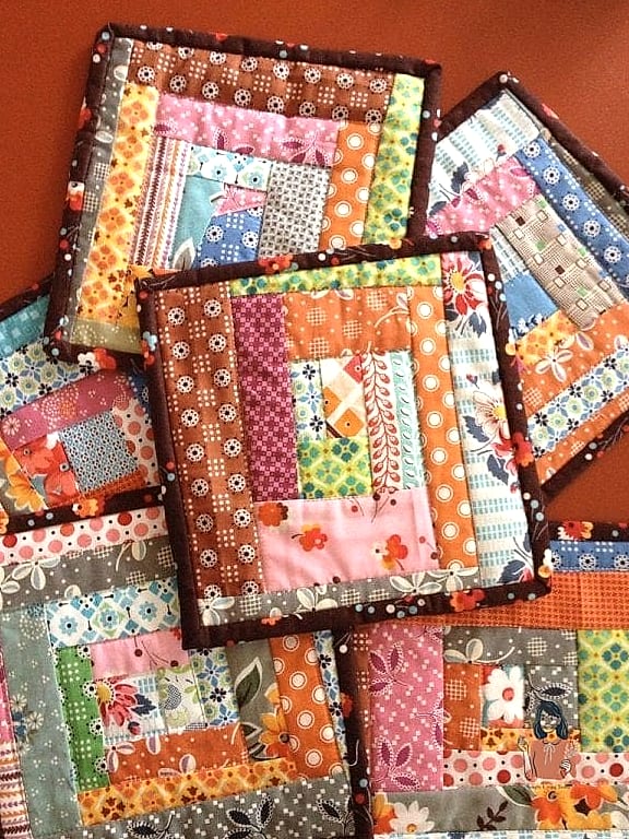 21 Clever Diy Favor Bags On a Budget 6 Fabric Scrap Favor Bags