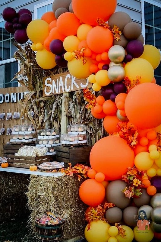 27 Adorable Fall Party Ideas That Are Absolutely Perfect 17 Fall-Themed Treasure Hunt