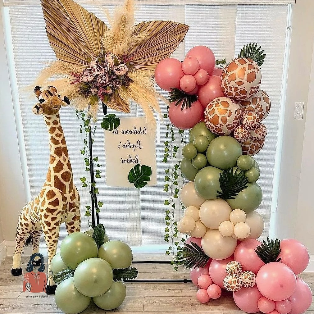 8. Giraffe Spot Cupcakes