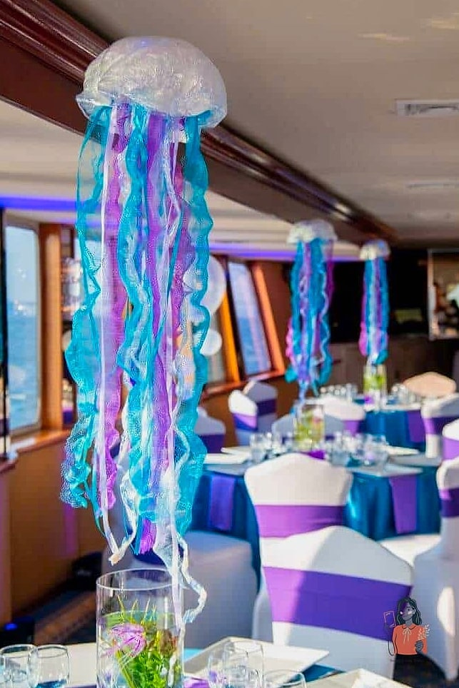 24 Stunning Under The Sea Birthday Party Worth Stealing Right Now 25 Jellyfish Centerpiece