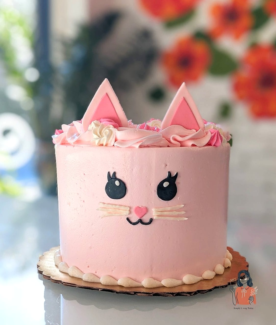 29 Adorable Cat Themed Birthday Party That Are Totally Pinterest-Worthy 23 Kitty Cake Pops