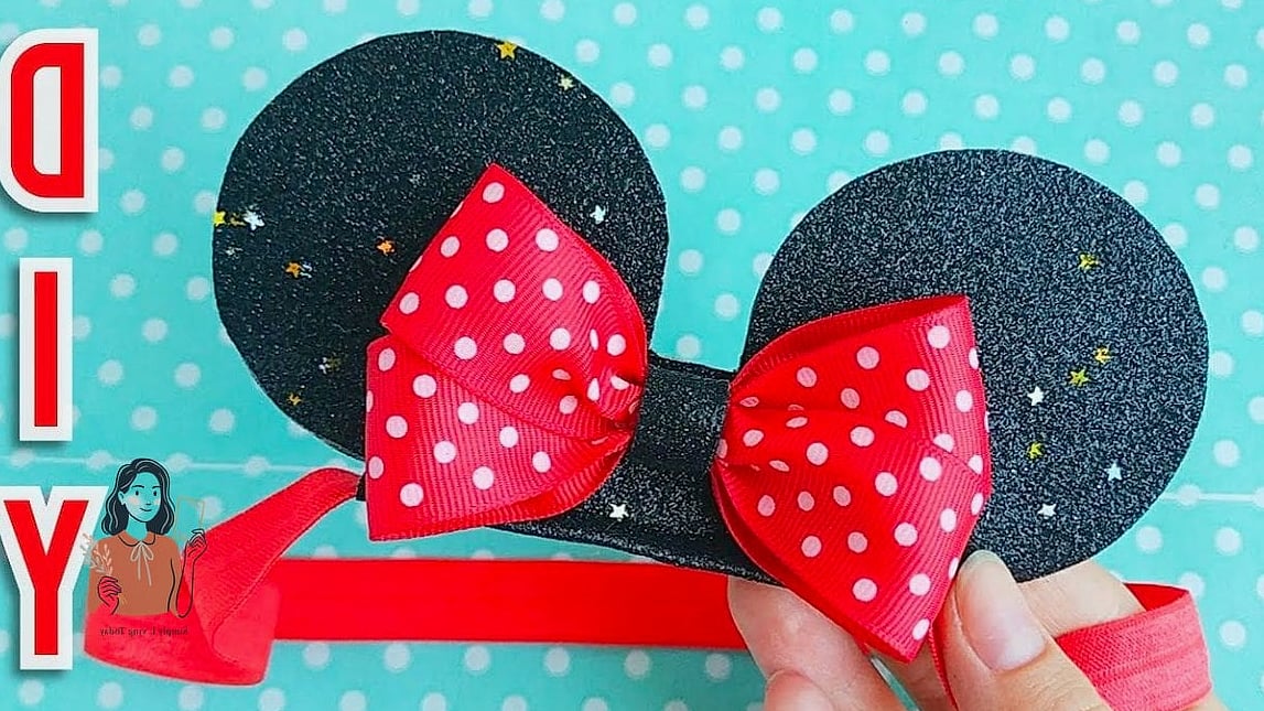 22 Unique Minnie Mouse Birthday Party Ideas That Are Absolutely Perfect 5 Minnie Mouse Bow-Making Bar