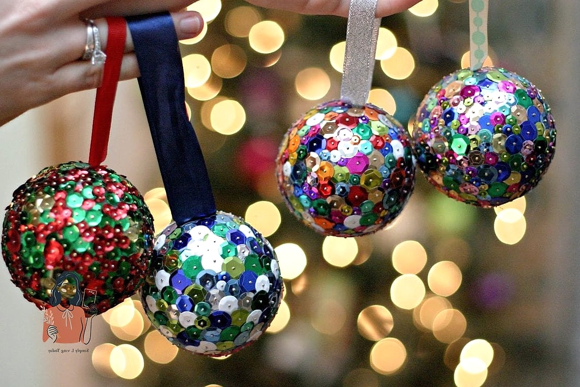 Ornament Decorating Station