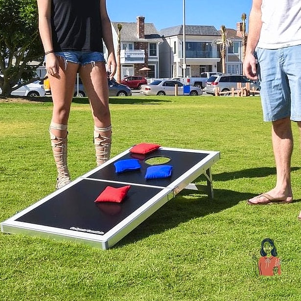 28 Adorable Outdoor Party Ideas That Are Absolutely Perfect 15 Outdoor Game Tournament