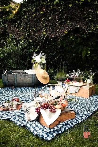30 Incredible Summer Party Ideas Worth Stealing Right Now 11 Outdoor Picnic Party