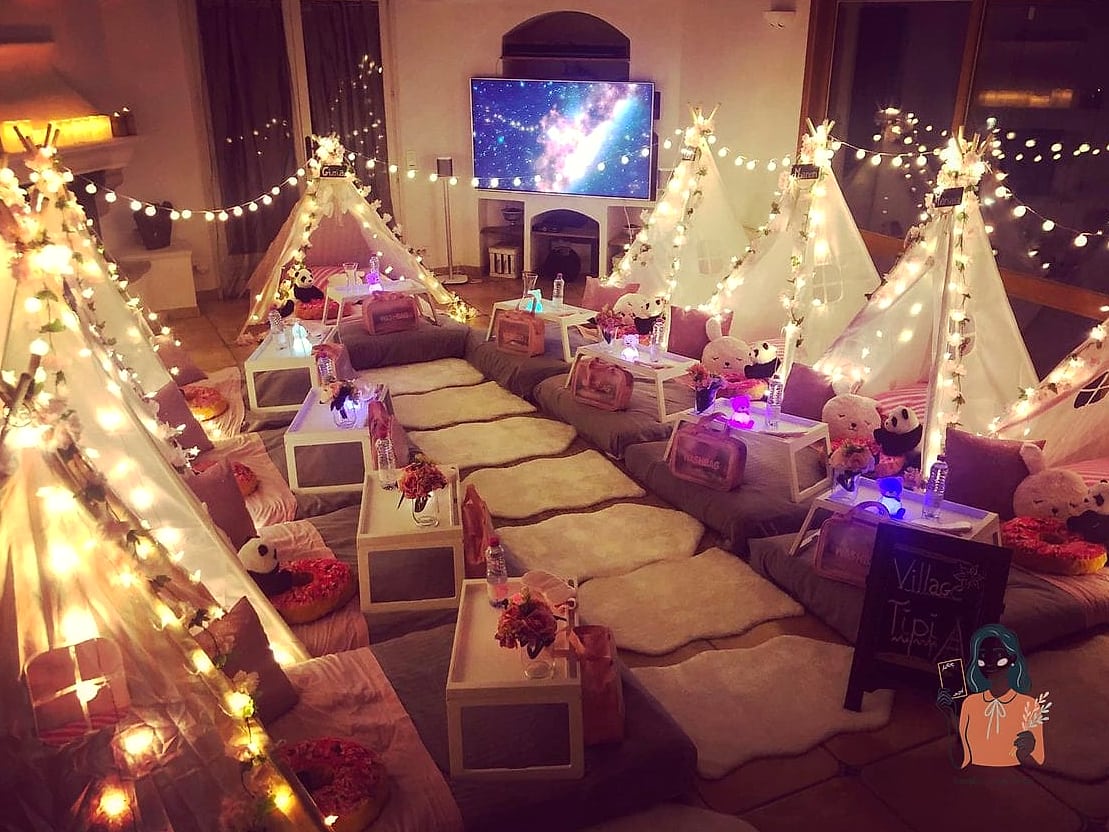 25 Stunning Indoor Party Ideas Worth Stealing Right Now 22 Pajama Party Lounge