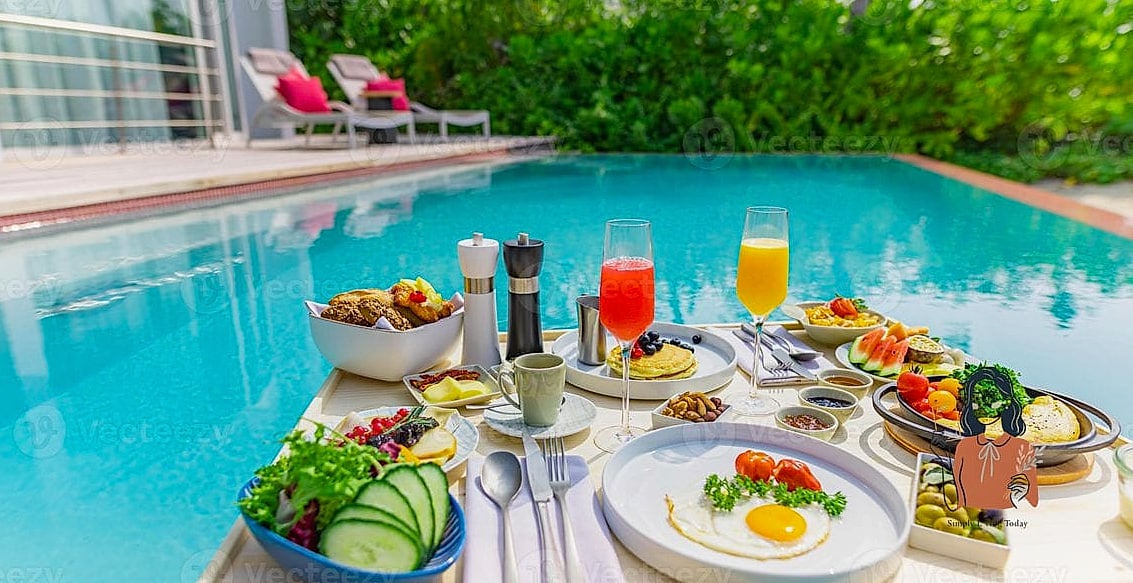25 Incredible Pool Party Ideas Worth Stealing Right Now 17 Poolside Breakfast Party