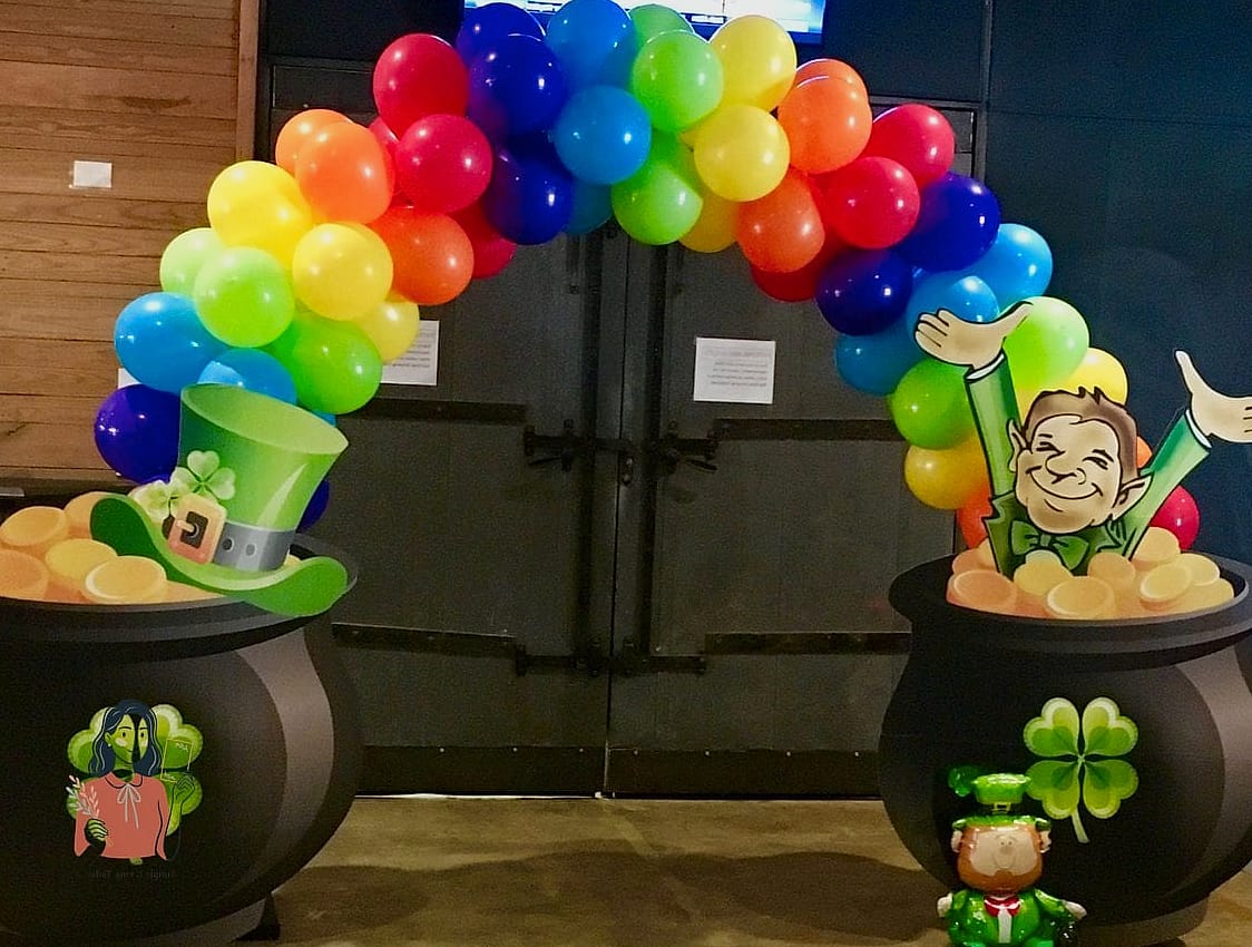 25 Stunning St Patricks Day Party Worth Stealing Right Now 3 Rainbow Balloon Arch Entrance