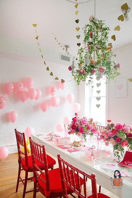 22 Unique Valentines Party Ideas That Are Totally Pinterest-Worthy 6 Rose Gold Balloon Garland