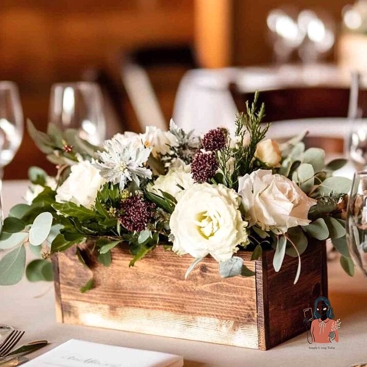 26 Simple Diy Table Centerpieces You Can Make This Weekend 5 Rustic Wooden Box Centerpiece