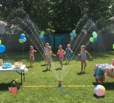 25 Outdoor Birthday Party Ideas for Kids That Are Totally Epic 12 Sprinkler Park Party