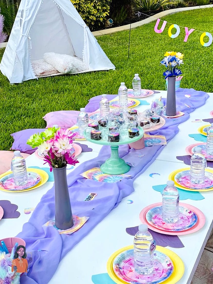 25 Outdoor Birthday Party Ideas for Kids That Are Totally Epic 11 Tie-Dye T-Shirt Station