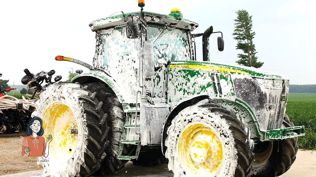 27 Stunning Farm Themed Birthday Party Everyone Will Be Talking About 19 18. Tractor Wash Station