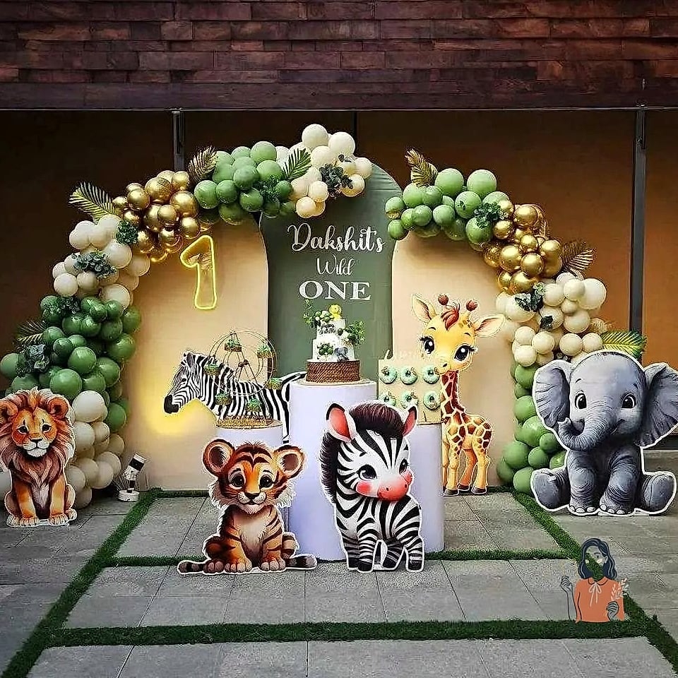 15. Zebra Stripe Dessert Display