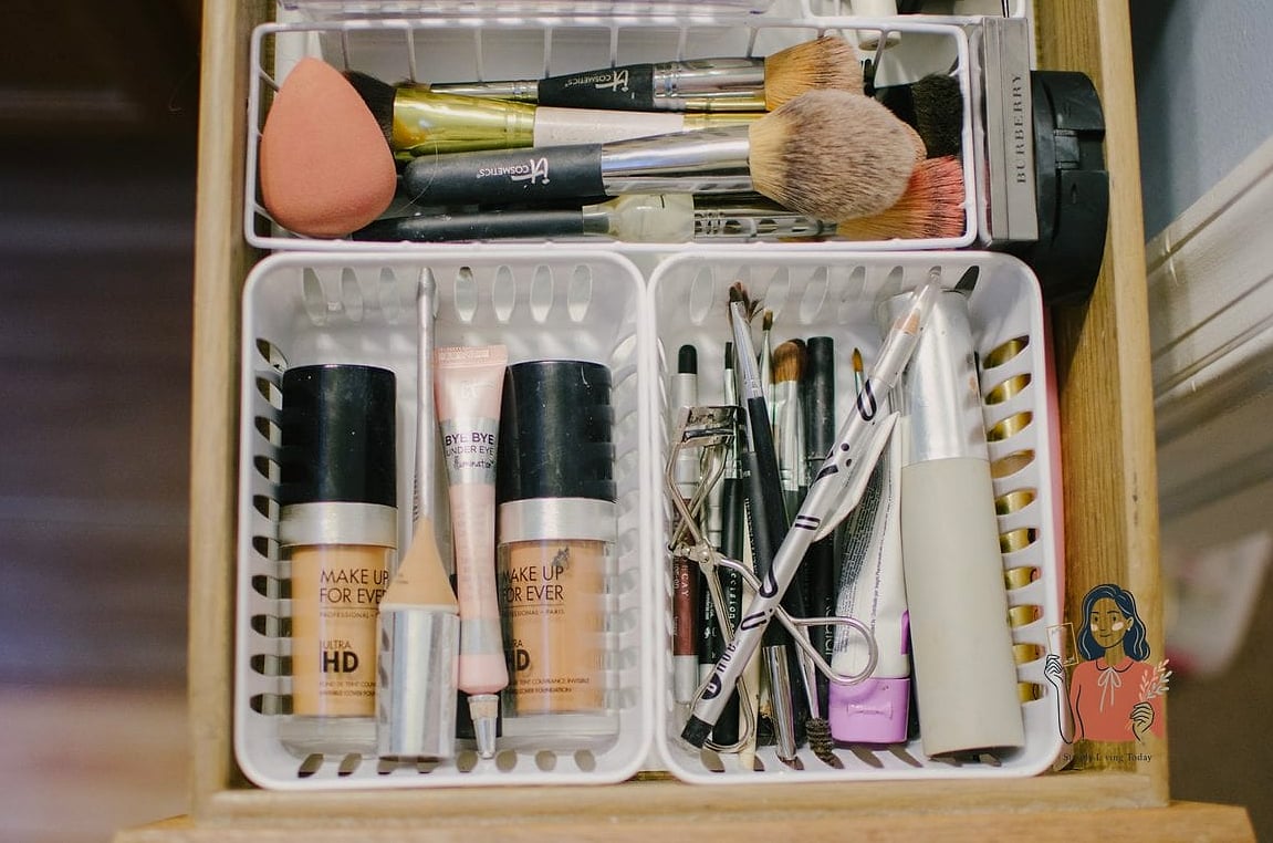 30 Genius Diy Makeup Organizer That Look Professional 3 Acrylic Drawer Dividers
