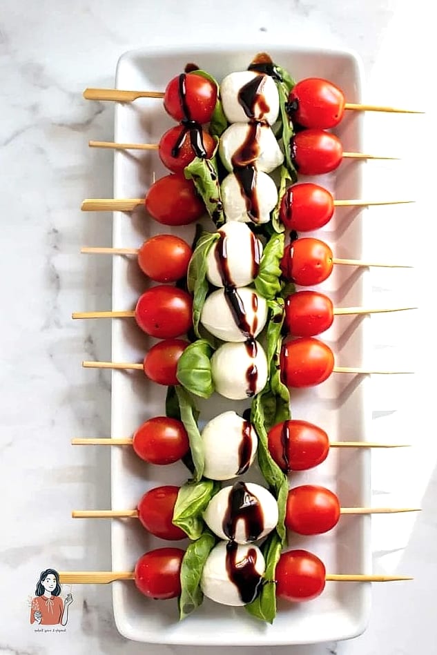 25 Unforgettable Party Food Ideas That Are Totally Pinterest-Worthy 7 Caprese Skewers With Balsamic Drizzle
