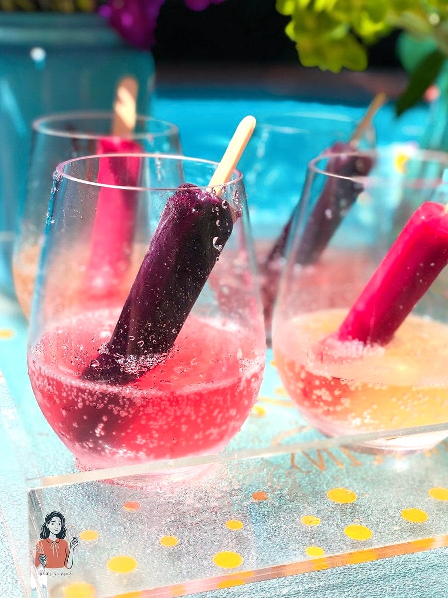 25 Unforgettable Party Food Ideas That Are Totally Pinterest-Worthy 13 Champagne Popsicles for a Summer Toast