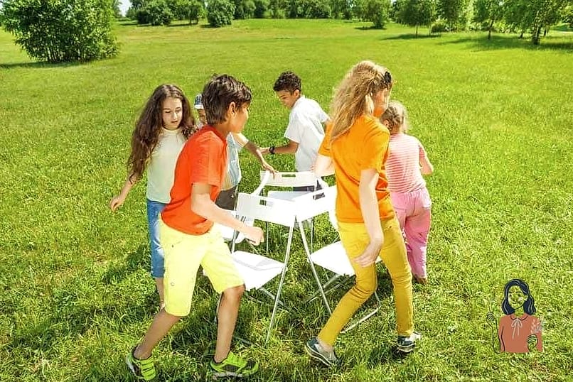 25 Summer Games That Will Make This the Best Summer Ever 25 Musical Chairs with a Splash Twist