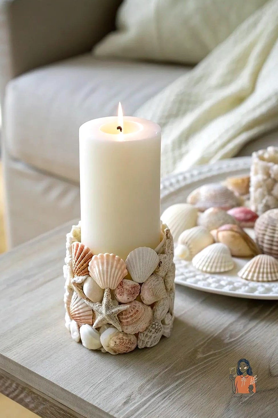 21 Easy Diy Candle Holders You Can Make This Weekend 17 Painted Seashell Tealight Holders