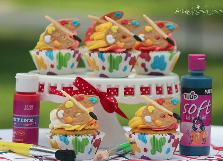 30 Simple Diy Cupcake Stand That Are Going Viral on Pinterest 27 Painted Wine Bottle Risers