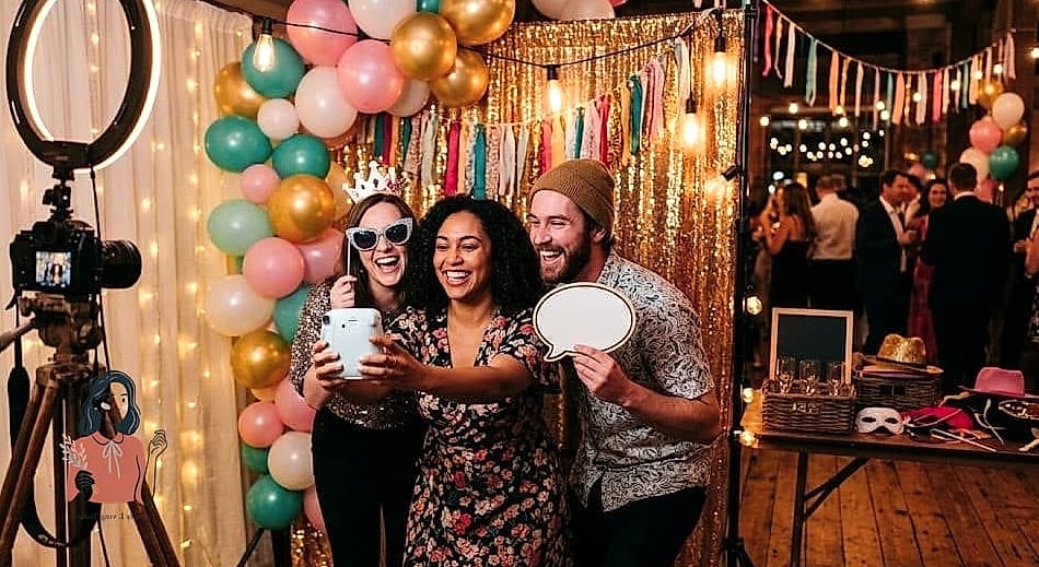Photo Booth With Printable Props