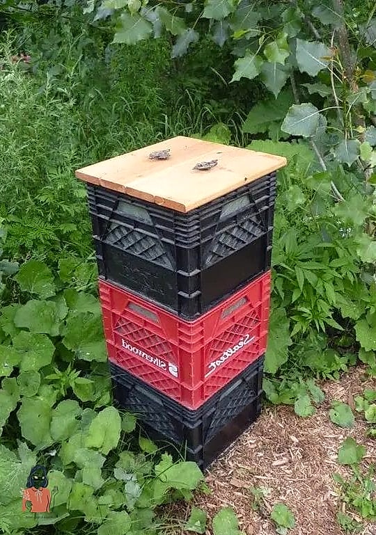 21 Amazing Diy Compost Bin That Will Transform Your Space 17 Stackable Crate Compost Bin