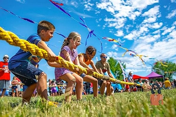 25 Summer Games That Will Make This the Best Summer Ever 16 Tug of War