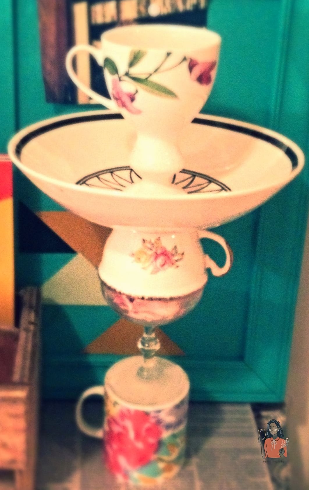 30 Simple Diy Cupcake Stand That Are Going Viral on Pinterest 12 Vintage Teacup and Saucer Stand
