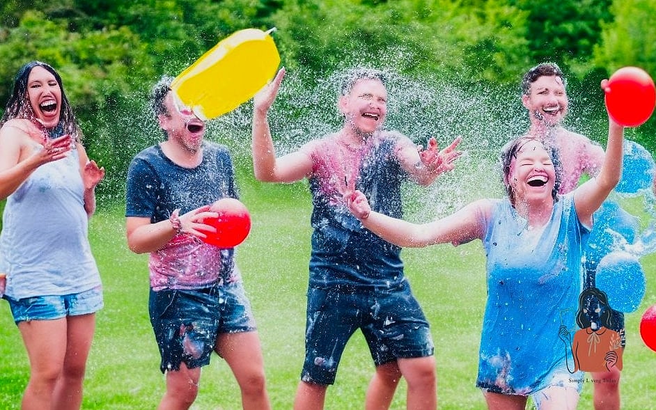 Water Balloon Toss
