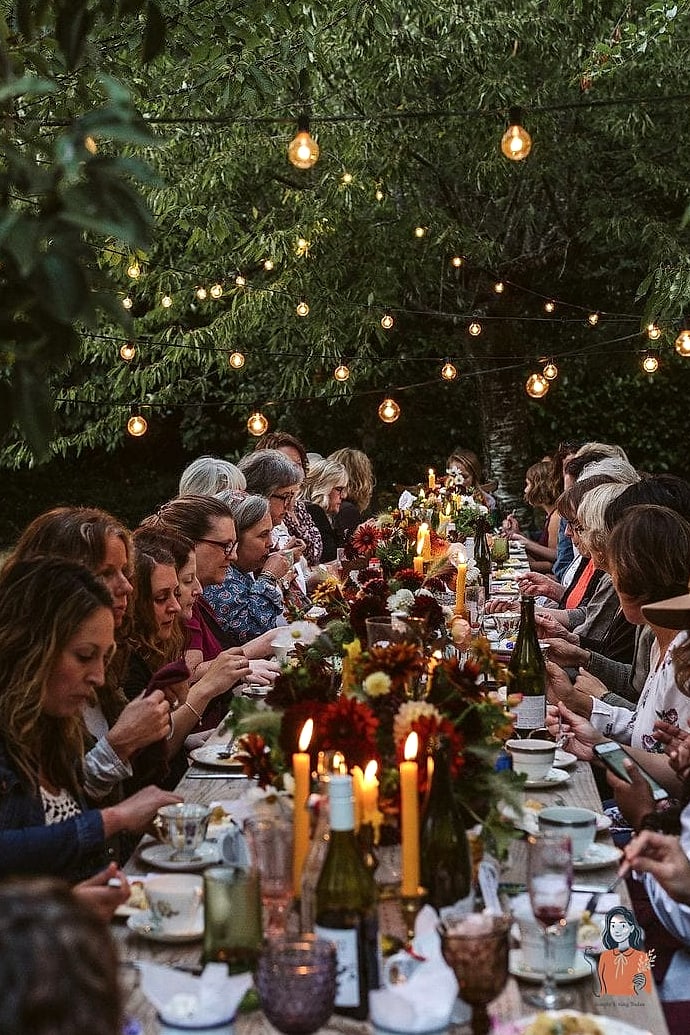 22 Incredible Dinner Party Games Everyone Will Be Talking About 21 Word Association Chain